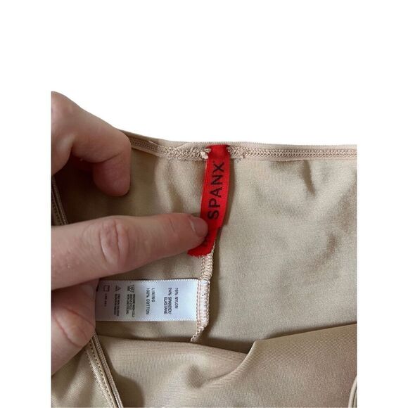 SPANX High Waisted Midthigh Short Shapewear Nude Sandcastle M - Picture 3 of 6